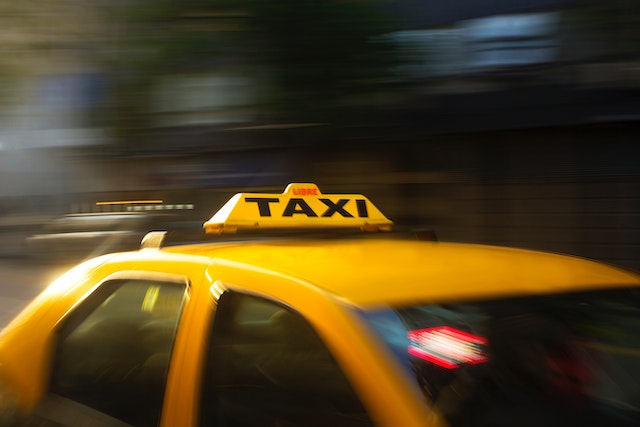 Melun taxi service : votre trajet en toute tranquillité